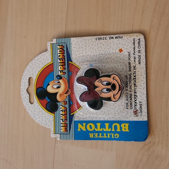 Lot of 5 VINTAGE Disney Pins - Mickey and Friends UNOPENED - Picture 11 of 13